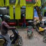 Delhi Launches Sweeping Plan to Phase Out Gas Vehicles by 2027, Targeting World’s Most Polluted Capital