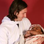 Topps to Commemorate Iconic Photo of Young Messi and Yamal With Trading Card