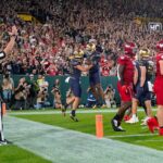 Notre Dame’s Flanigan continues family tradition by delivering at Lambeau