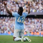 Man City wins 8-goal thriller against Sunderland to move clear at top of Premier League